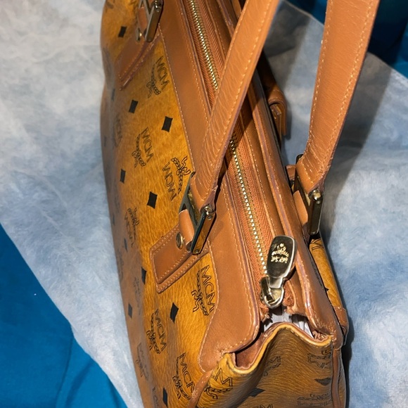 MCM Tan Leather Women's Bag - Picture 9 of 16